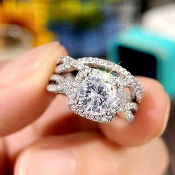 NWT 14K White Gold Plated S925 Zirconia Couple Wedding Ring Set Size 9 - Picture 4 of 4